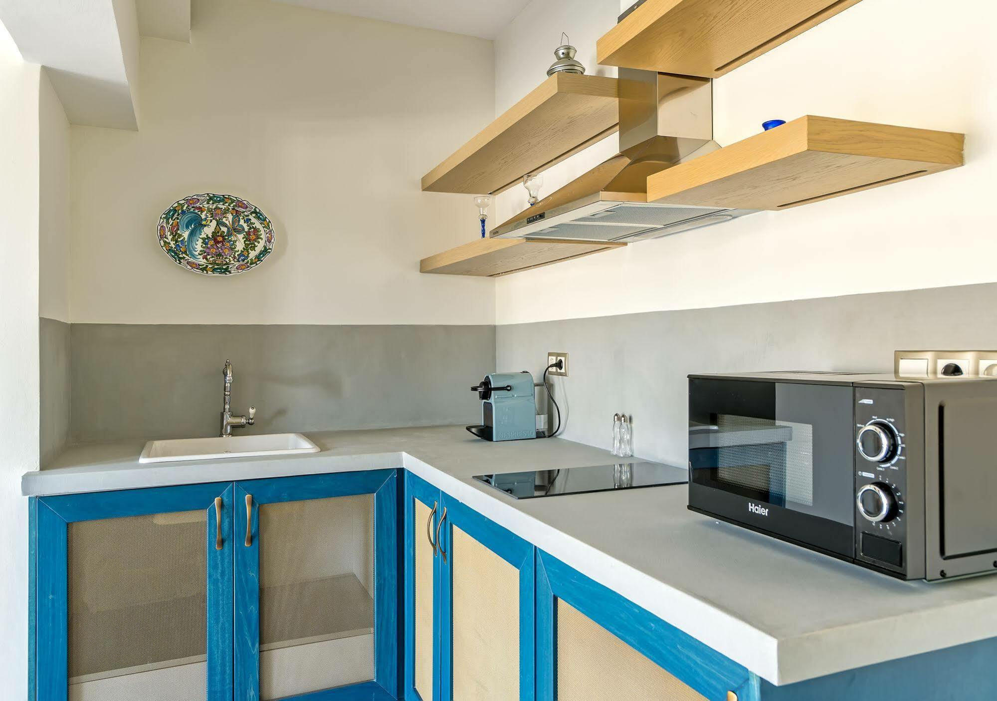 Belvedere Andros Batsi  Bagian luar foto